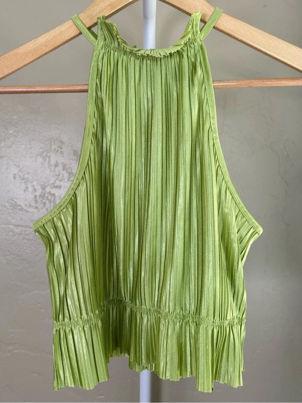 Commense Set Lime Green Pleated Crop Top & Pants Medium NWT Chartreuse - Picture 10 of 13